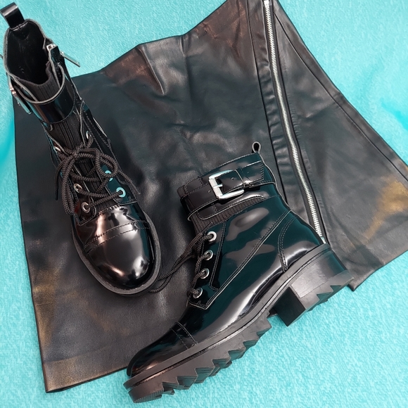 Marc Fisher Boots, Womens sz 6, Bristyn Black Patent Combat Lug Sole - Picture 2 of 11